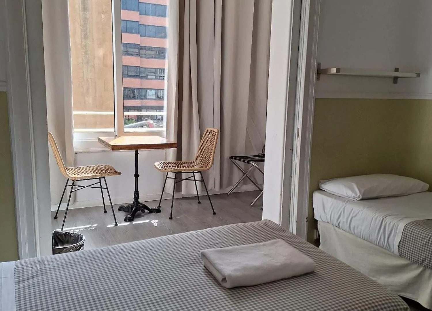 Casa Consell Apartments Barselona 0*,  İspanya