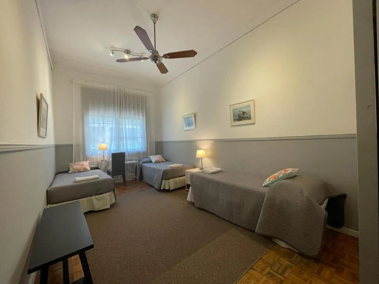 Casa Consell Apartments Barselona 0*,  İspanya